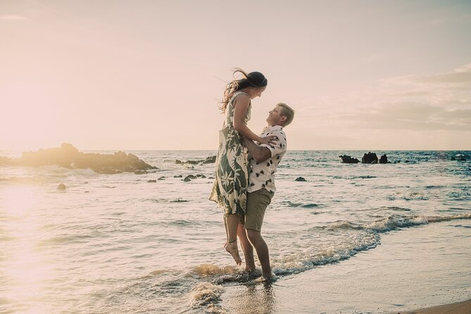 A Romantic Photoshoot for 2 in Maui - Timing, Weather, and Your Best Shot at That Maui Light