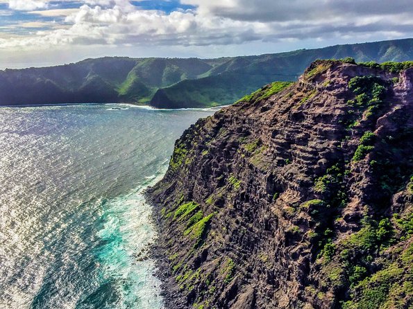 Doors Off West Maui and Molokai 45 minute Helicopter Tour - How the Pilot-Guide Changes the Flight From Scenery to Story