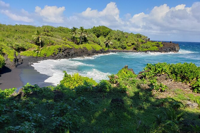 Full-Circle "Reverse" - Luxury Road to Hana Tour from South Maui - Why this reverse Road to Hana route feels smarter