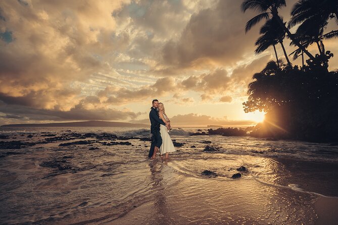 Get Married on Maui - Photo Coverage in Color, Film, and Black-and-White