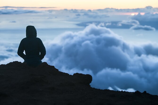Haleakala National Park with Breakfast and South Side Pickup - Haleakala Crater: the sunrise show at 10,000 feet (and the jacket strategy)