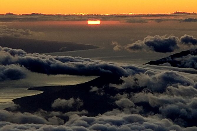 Haleakala Sunset and Astronomy Tour - Haleakalā National Park at Sunset: Crater Views Above the Clouds