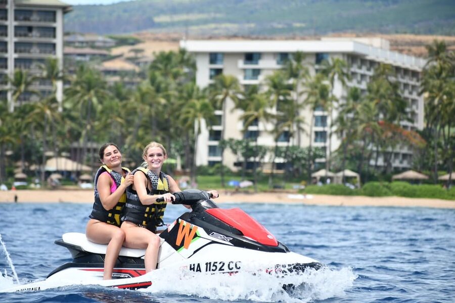 Kaanapali Beach: Jet Ski or Flyboard Rental Tours - Where You Ride: Kaanapali Beach to Jet Ski Island