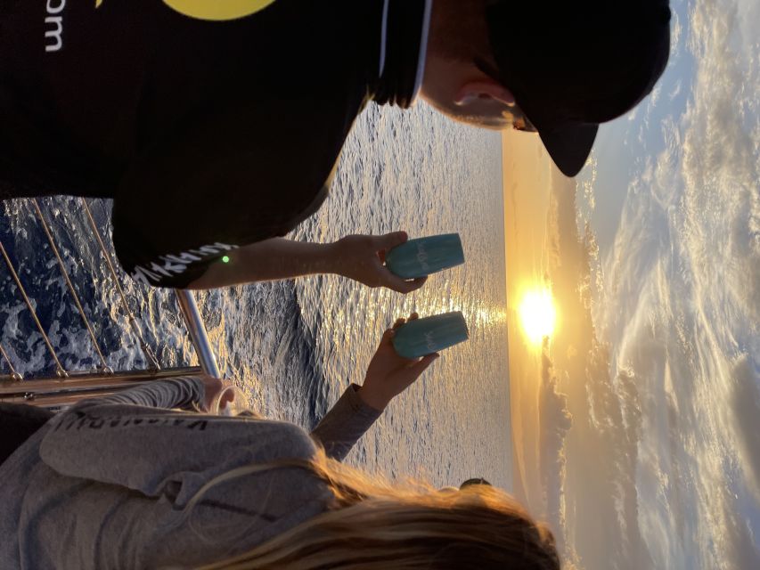 Kaanapali: Sunset Dinner Catamaran Cruise With Drinks - Kaanapali Sunset Dinner on a 65ft Beach-Loading Catamaran