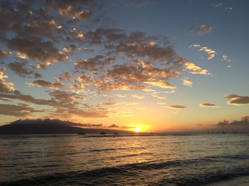Lahaina: Private Sunset Sailing Trip & West Maui Mountains - Key points at a glance