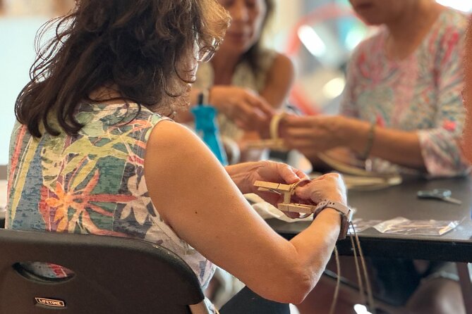Lauhala Bracelet Craft Class on Maui - The 1-Hour Weaving Lesson: From Lauhala Plant to Bracelet