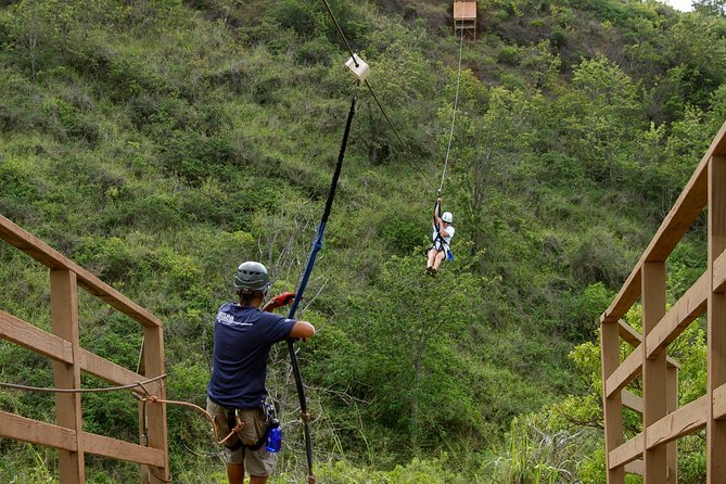 Maui 8 line Zipline Adventure: Soar above valleys & Island views - Comfort checklist: shoes, dust, water, and motion sickness reality