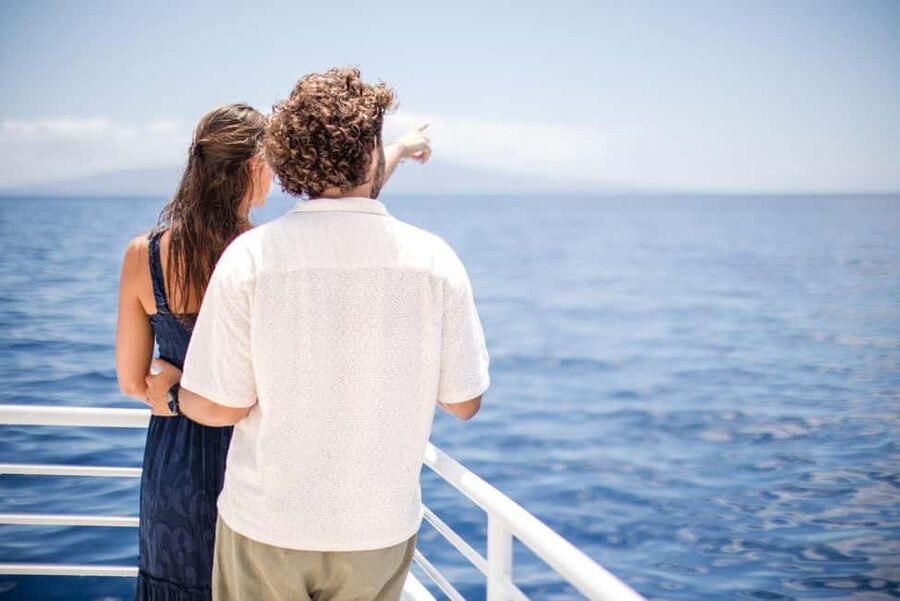 Maui: Deluxe Molokini Snorkel with Breakfast & Lunch - Setting Sail from Ma’alaea Harbor on the Alii Kai