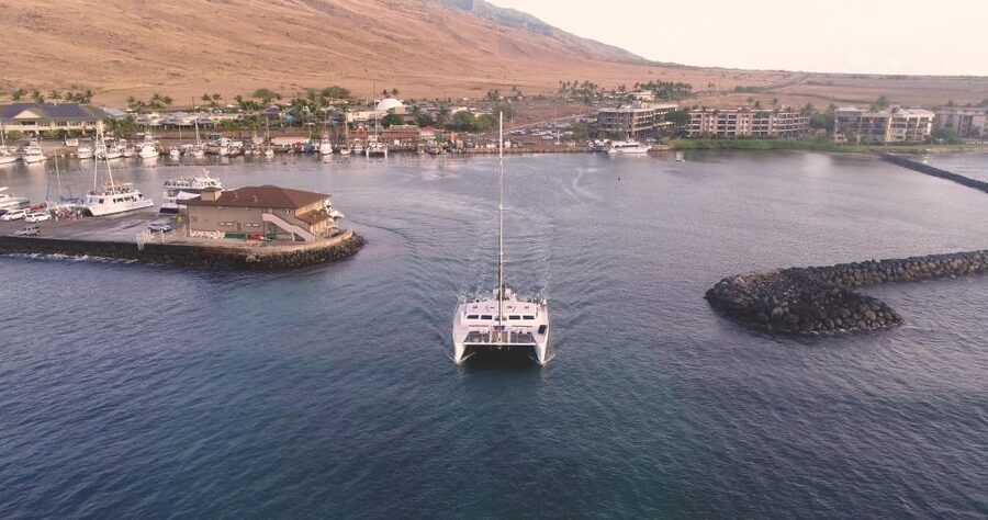 Maui: Deluxe Molokini Snorkel with Breakfast & Lunch - Luxury Sailing Between Swims: Shade, Slides, and Real Space
