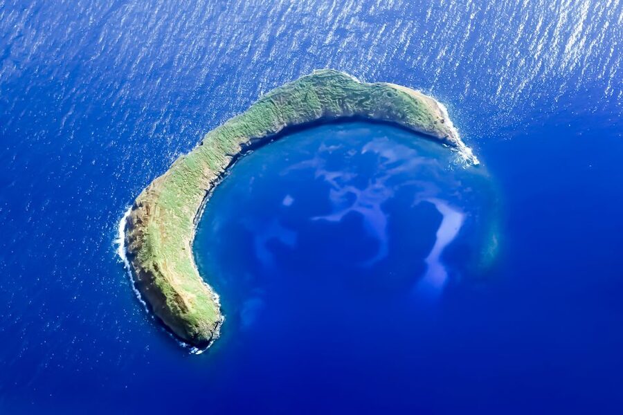 Maui: Eco-Friendly Molokini & Turtle Town Tour with Meals - Molokini Crater Snorkeling: What You’re Really Buying