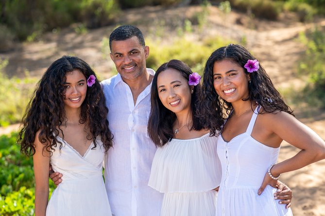 Maui Family and Couple Beach Photo Session - Po‘olenalena Beach: The Maui Backdrop Game-Changer