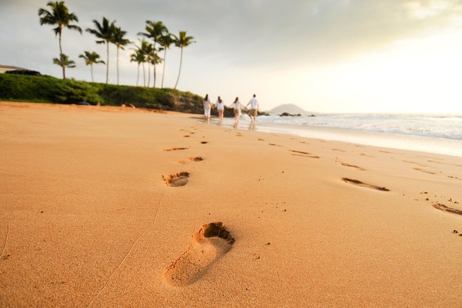 Maui Family and Couple Beach Photo Session - Timing, Weather, and When Lighting Is Your Secret Weapon