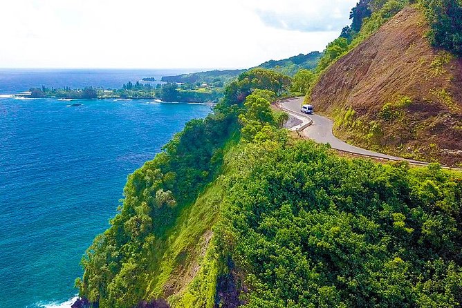 Maui: Famous Road to Hana Waterfalls and Lunch by Mercedes Van - Lava tubes and coast drama: seeing Maui’s volcanic plumbing