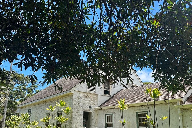 Maui Historical Island Tour - Stop 3: Hale Ho‘ike‘ike at the Bailey House (included, short, and specific)