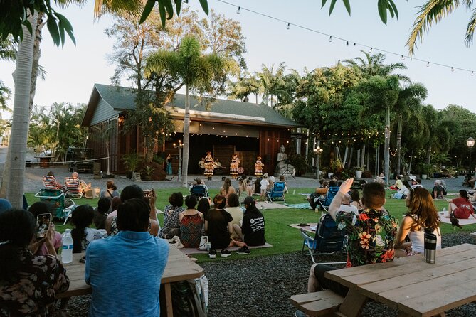 Maui Hula Show: Hula and Fire Dancing at South Maui Gardens - Atmosphere and Comfort: Family-Friendly, Outdoor, and Photo-Ready