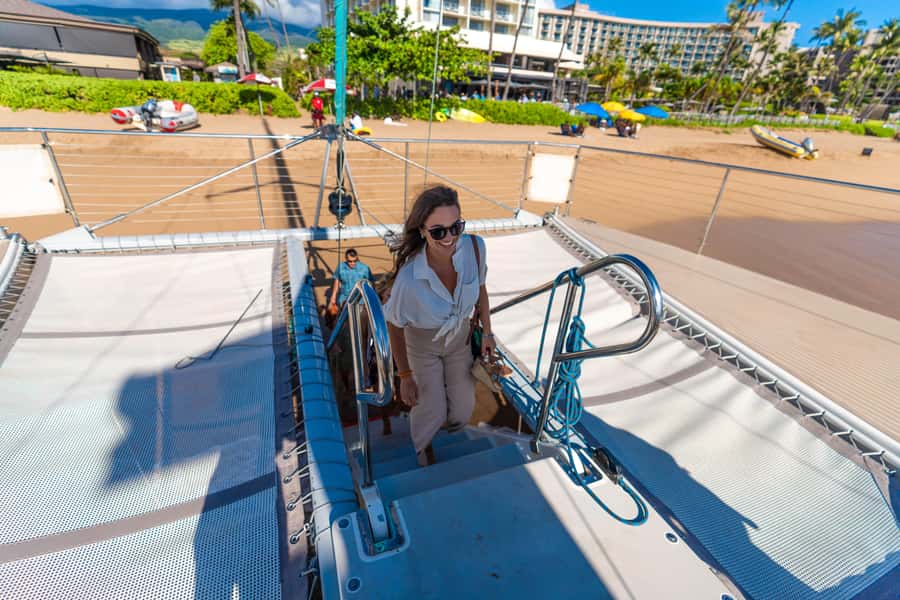 Maui: Kaanapali Whale Watching Boat with Open Bar and Food - Boarding day vibe: limited size, roomy decks, and less waiting