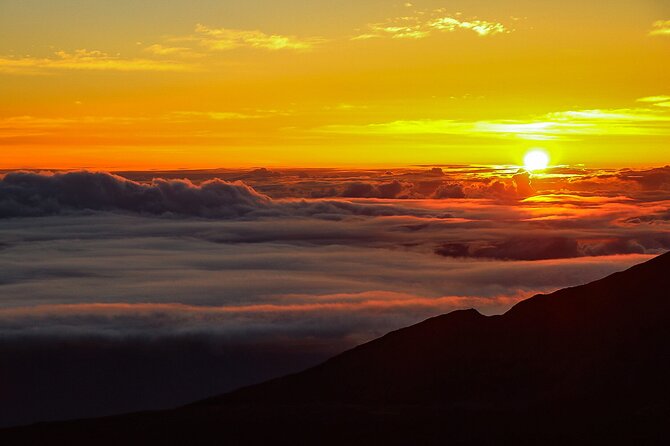 Maui: Majestic Haleakala Sunrise Tour with Pick-up - Breakfast at the end: plated and included