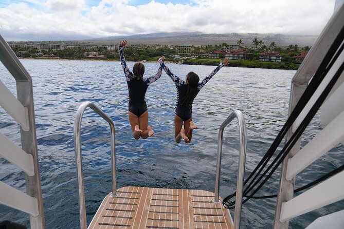 Maui: Molokini and Turtles Luxury Yacht Snorkel - What Happens Between Snorkels: Breakfast, BBQ Lunch, and the Open Bar Reset