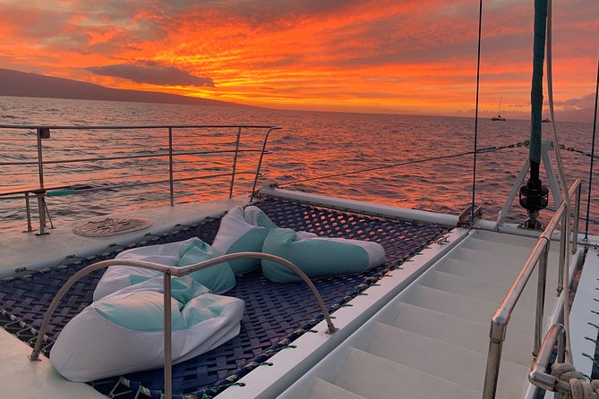 Maui: Original Sunset Cruise with Open Bar from Ka’anapali Beach - Maui’s Sunset from the West Shore: when the sky cooperates