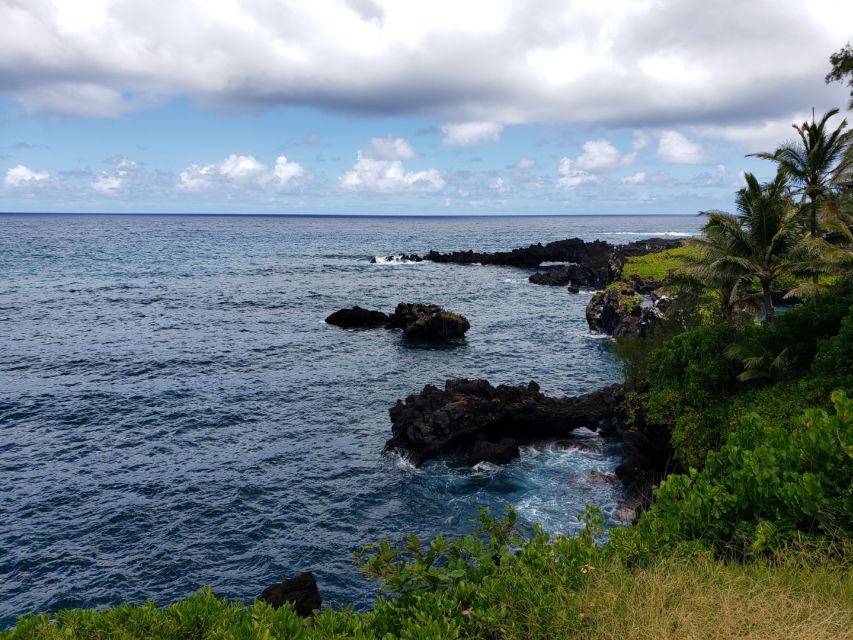 Maui : Private : Road to Hana Day Trip : Just For Your Group - Wai‘anapanapa State Park and the black-sand beach