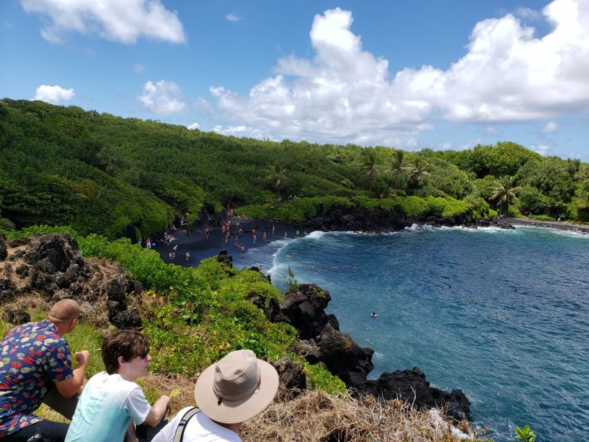 Maui: Road to Hana Adventure with Breakfast & Lunch - The food stops are more than snacks