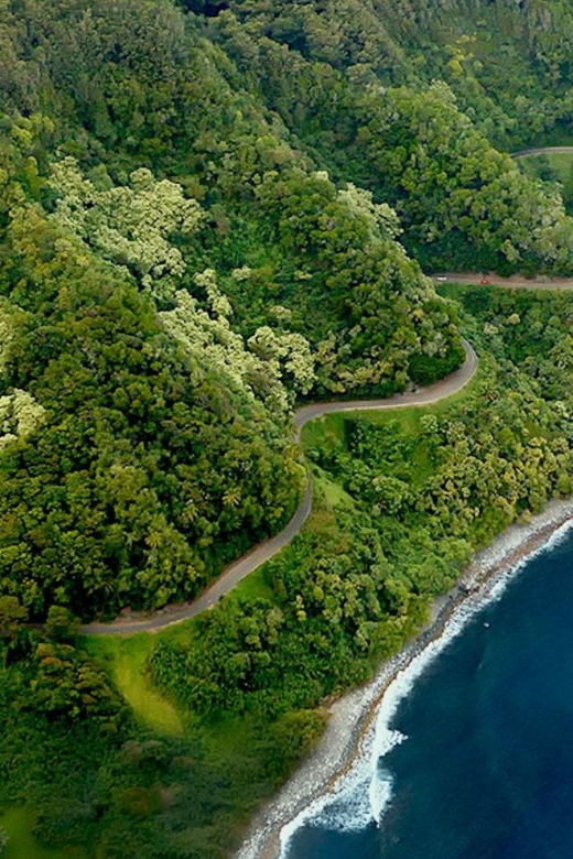 Maui: Road to Hana Sightseeing Tour - Hookipa Beach Park: Windsurfers, White Sand, and a Calm Finish