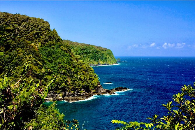 Maui: Small Group Road to Hāna Tour 6 to 8 passengers - Wai‘anapanapa black sand: Honokalani Beach with real limits