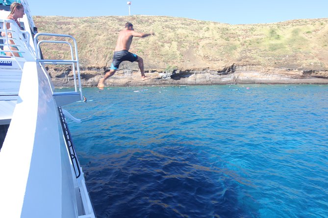 Maui Snorkeling Adventure From Ma'alaea Harbor to Molokini - What’s included on board: breakfast, lunch, and the snacks that keep you moving