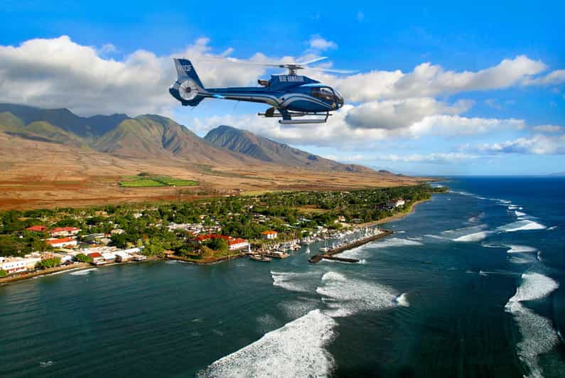 Maui: Waterfalls of West Maui and Molokai Helicopter Tour - The Pilot-Guide Setup: Bose Headsets and Two-Way Communication