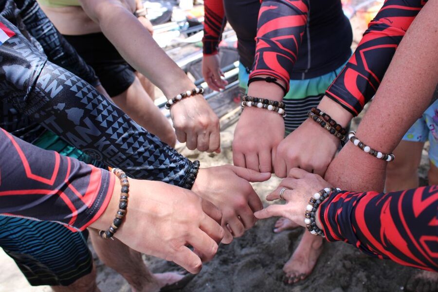 Olowalu: Guided Clear Kayak Tour - Unlimited - Snack Break Energy: Baked Goods, Granola, Banana, and Pineapple