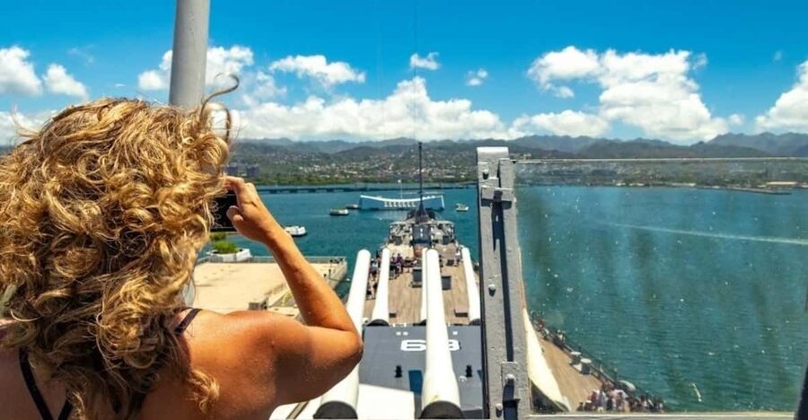 Pearl Harbor and Oahu Circle Island Tour FROM MAUI - From Maui to Honolulu: a day that starts fast