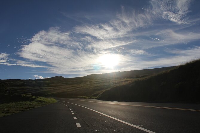 Predawn-Morning Haleakala Bike Tour 6,500 to Sea Level - Kula and the first taste of the 29 switchbacks