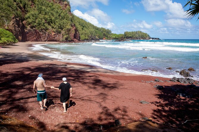 Private Full-Day Waterfall Beach and Jungle Tour of Maui - Why a Private Hana-and-Waterfalls Day Feels Easier Than Driving Yourself