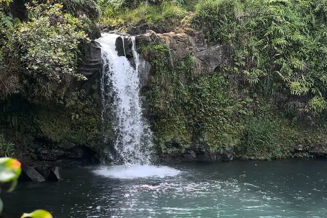 Private Road to Hana Maui Open-Air Jeep Tour - Upper Waikani Falls: the Three Bears and the swim reality check