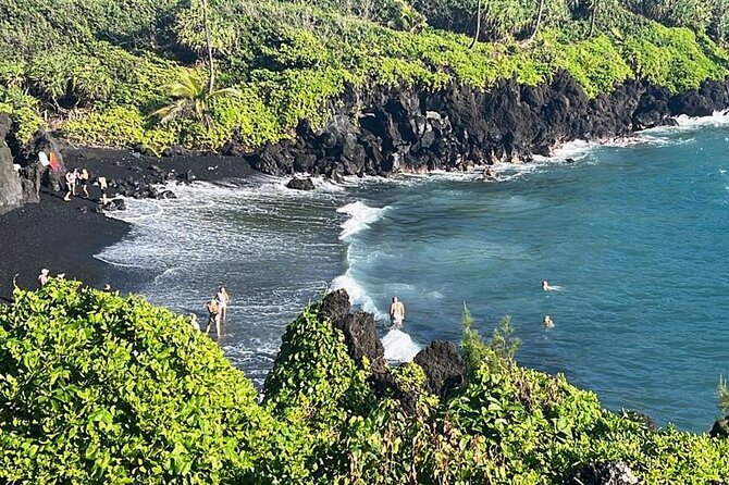 Road To Hana Black Sand Beach Waterfalls & Turtles Tour - Pua’a Ka’a State Park: a short stop that still pays off