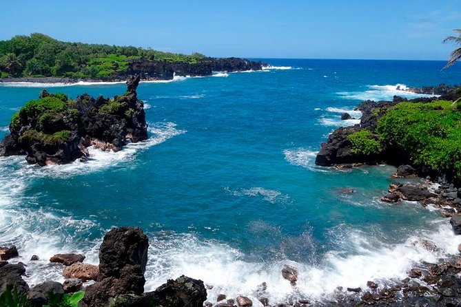 Road to Hana in Mercedes Van: Waterfalls and Black Sand Beach - Pickup timing: how to avoid the first-day stress