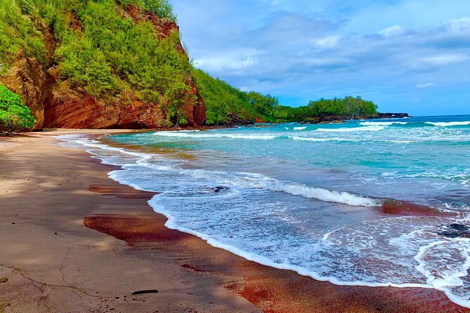 Road to Hana Private Jungle Tour - Hana Lava Tube (Ka’eleku): A Half-Mile Underground Stroll