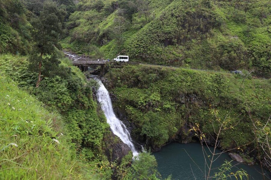 Road to Hana: Professional Guide, Food, Swimming, Waterfalls - Waterfall viewpoints and pond swimming: plan your gear