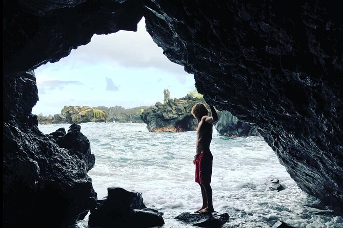 Road To Hana Tour with GO PRO 13 Videography - Why this Road to Hana day starts early in Paia