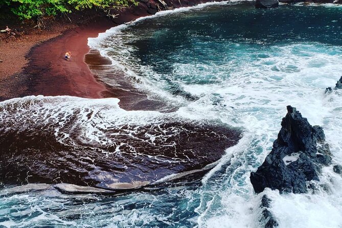 Road To Hana Tour with GO PRO 13 Videography - How the guide makes the road easier and safer