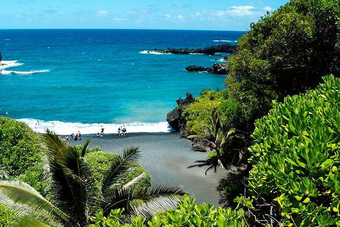 Road to Hana Tour with Lunch and Pickup - Maui Tropical Plantation breakfast: fuel up before the curvy miles
