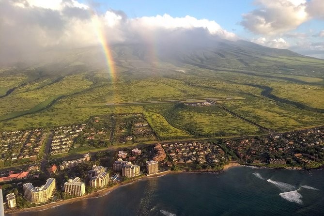Romantic Sunset Champagne -Private- Maui Air Tour: Intimate & Spectacular! - The Flight Setup: Headsets, Live Commentary, and Small-Group Comfort
