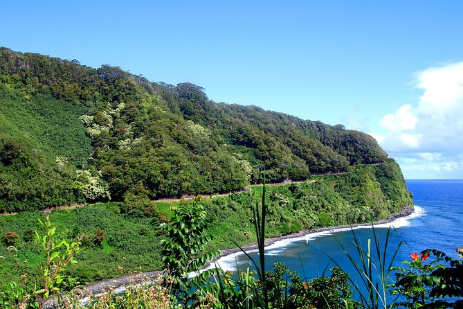 Small-Group Luxury Tour: Road to Hana and Ka'eleku Cavern Day Trip - Lunch near the cavern: why the food stop matters here