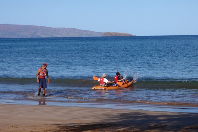 South Shore Turtle Kayak and Snorkel Experience - Snorkeling in Makena Bay: Coral, Fish, and Green Sea Turtles