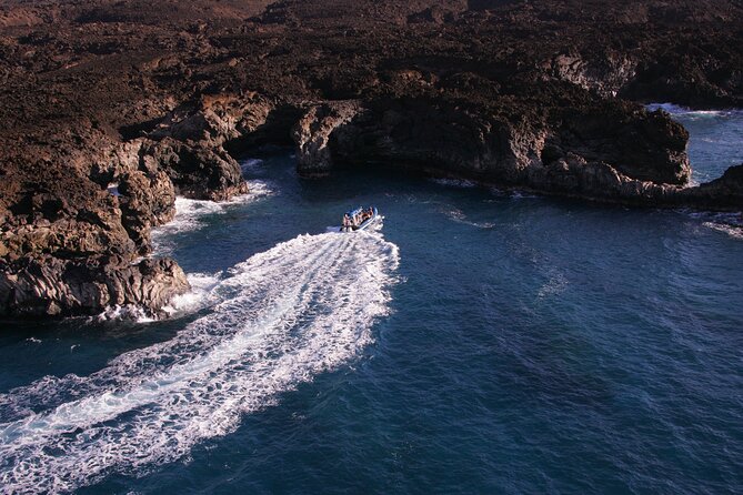 The Best 4 hour inclusive Kanaio Sea Caves and La Perouse Snorkel - Crew and safety: how Capt Joe and Vandi keep it smooth