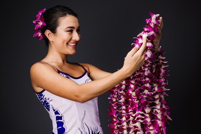Ti Leaf Airport Lei Greeting (Maui, Kahului Airport, OGG) - Aliʻi Greeting Service: family-run, locally minded, consistently helpful