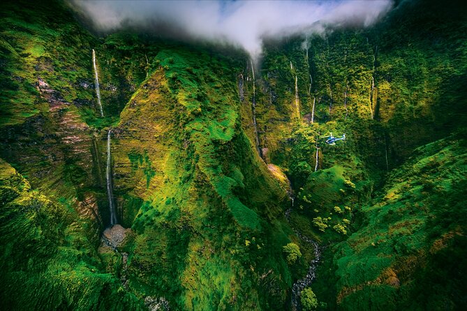 Waterfalls of West Maui and Molokai Helicopter Tour - Key things to know before you go
